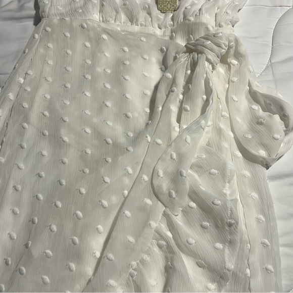 Gianni Bini White Wrap Dress - Picture 5 of 5